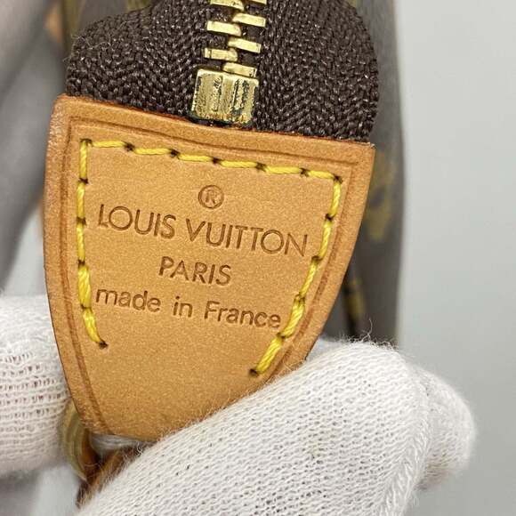 LOUIS VUITTON Brown Monogram Pochette Pouch - Picture 5 of 10